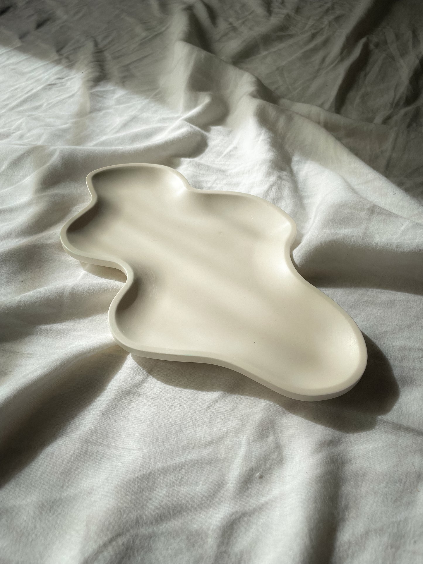 CLOUD TRAY
