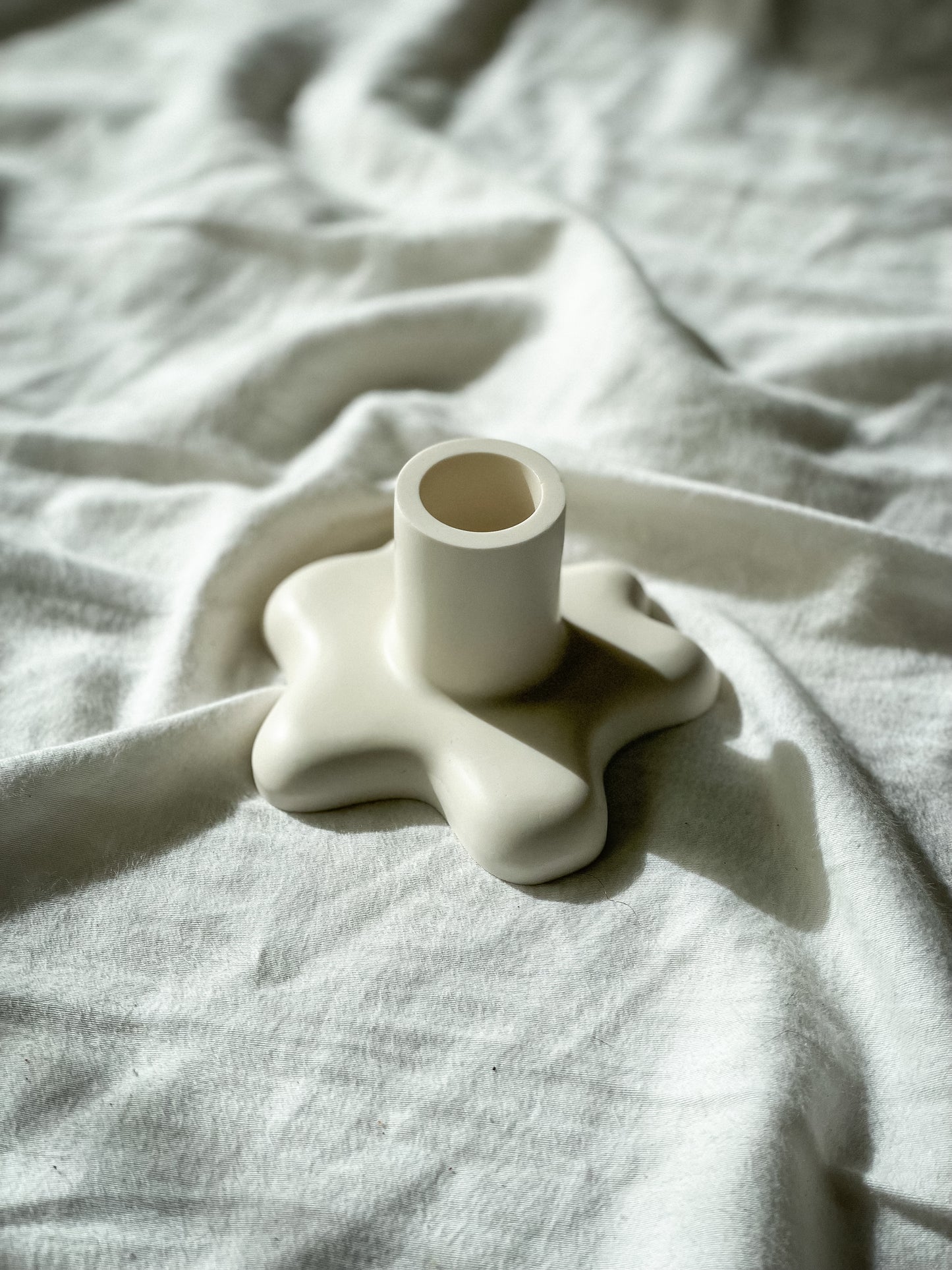 DRIP CANDLE HOLDER