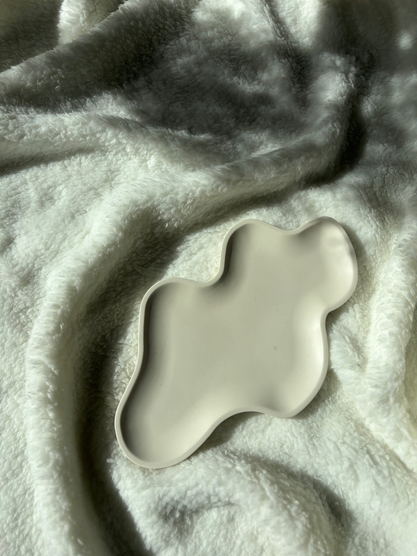 CLOUD TRAY