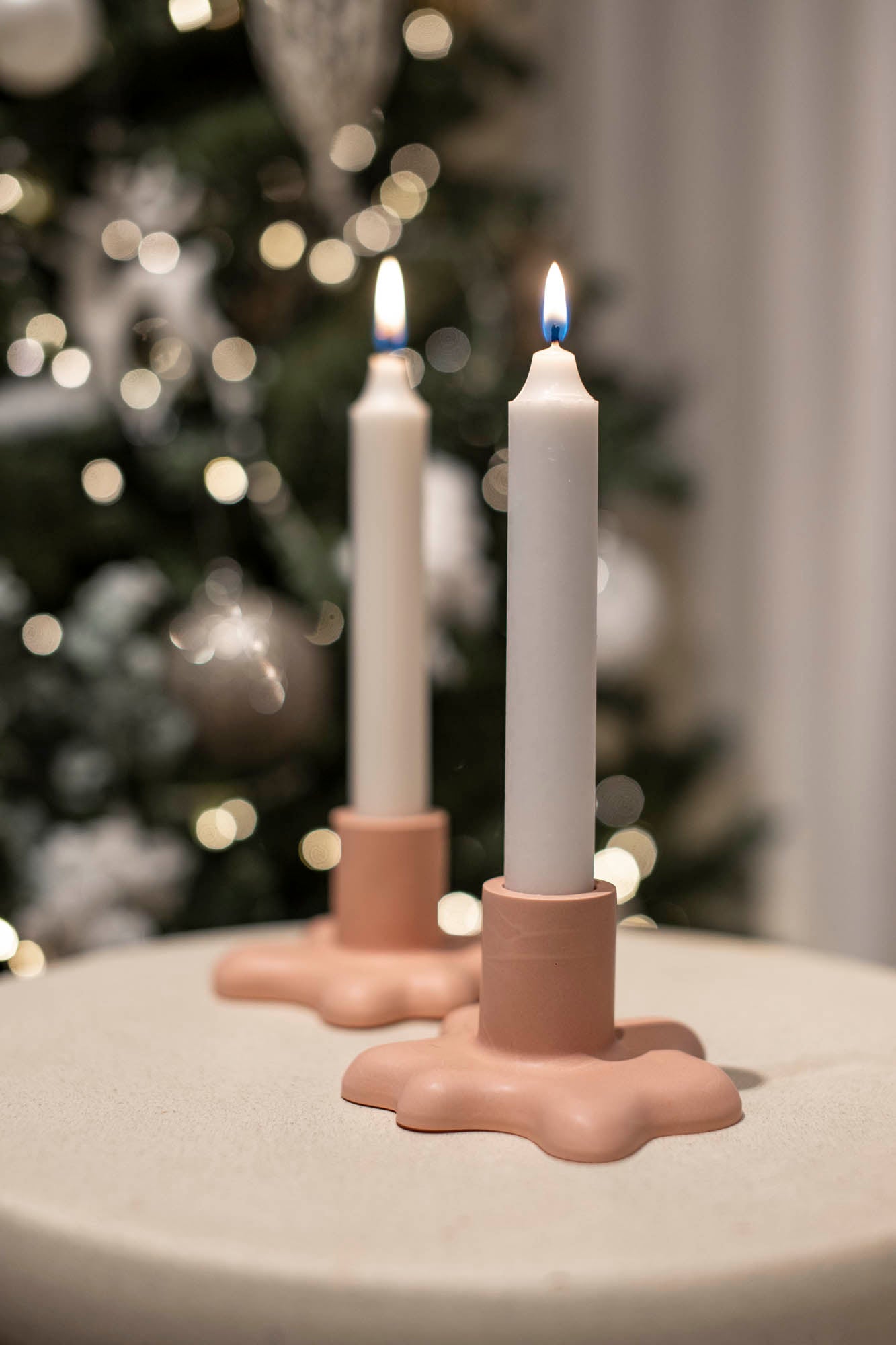 CHEEKY BLUSH CANDLE HOLDER